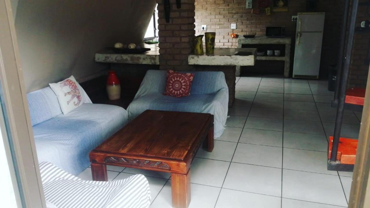Tsumeb Backpackers & Safari Hostel Exterior photo